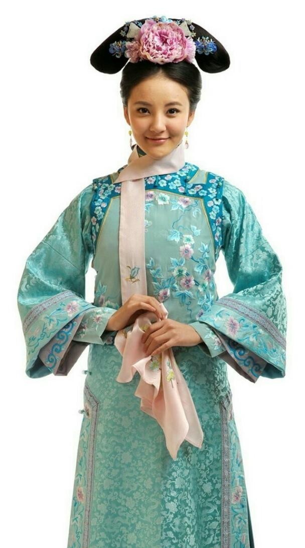 刘雨欣回应美国家中被偷,并非炒作,没换国籍,出国只因国内太卷_腾讯