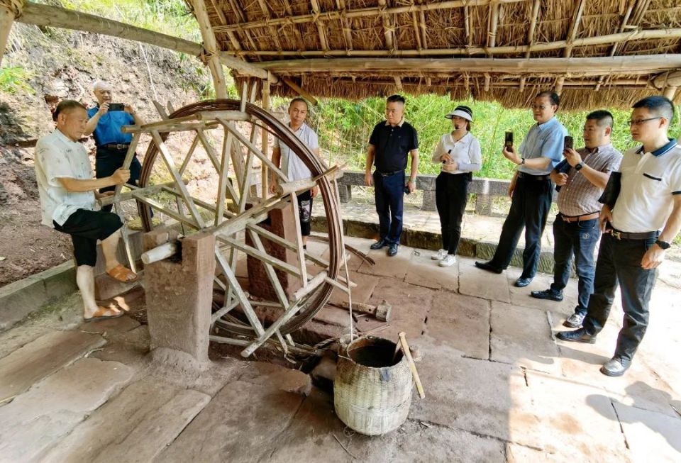 【文史动态】四川省文学艺术发展促进会前往大英县采风调研