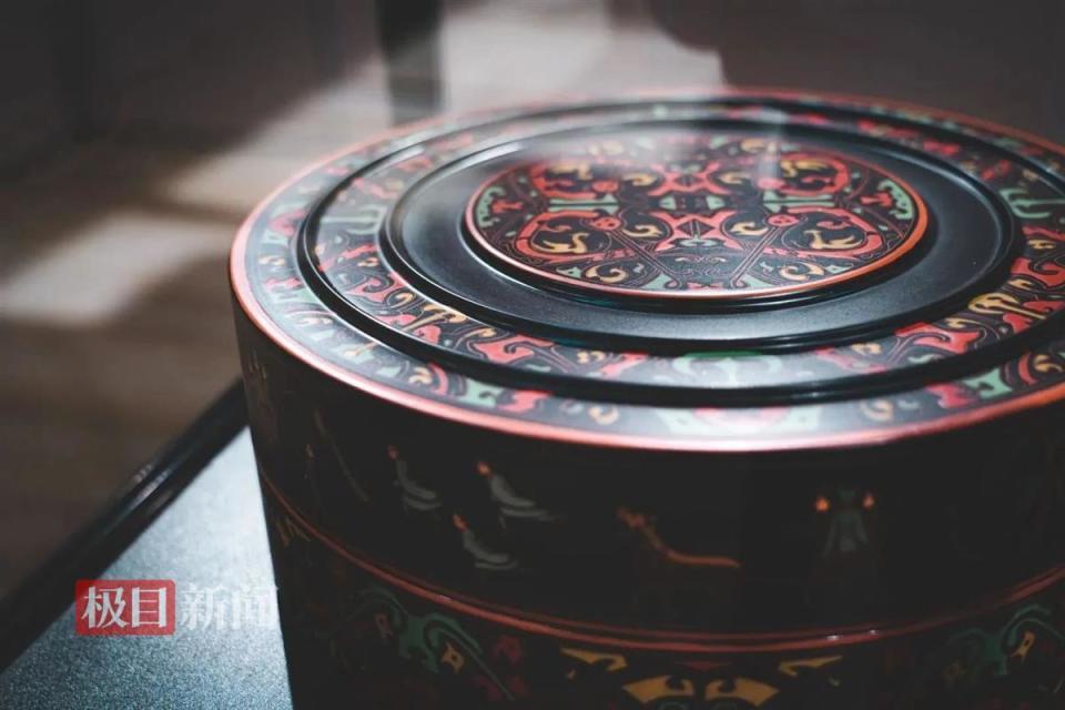 汉绣源头是楚绣!"楚风华韵——荆楚工艺美术展"开幕