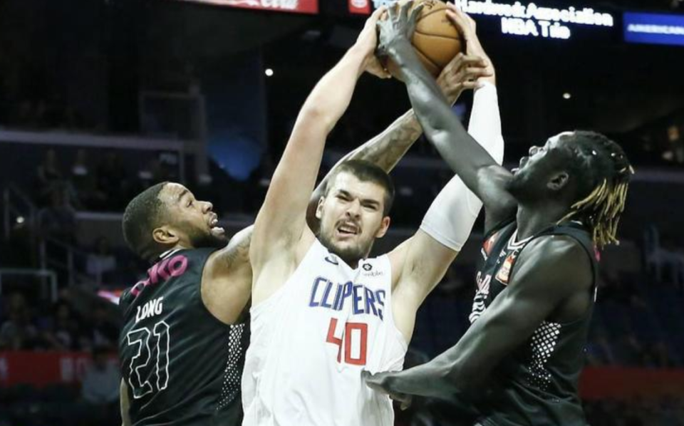 不知不觉,打成超强内线支柱,哈登果然能令你变强