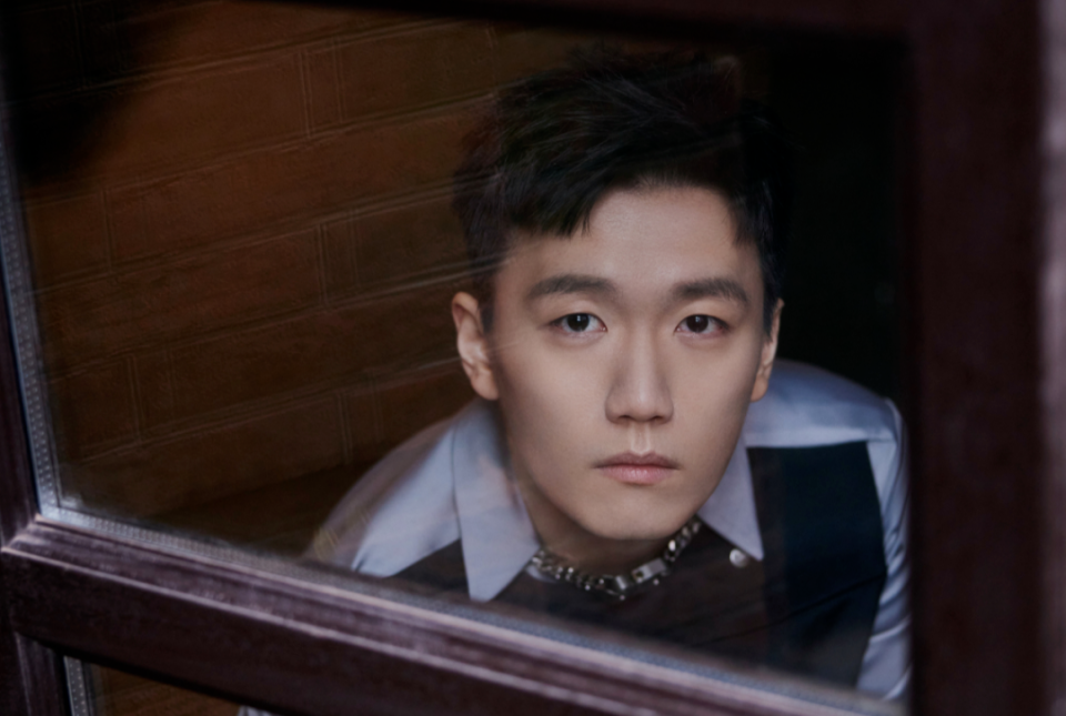 "最帅富二代",满盘皆输