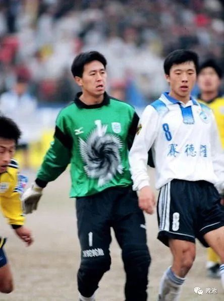 大连足球史上今天:1999年甲a王鹏 艾里进球,大连万达实德2-2沈阳(4月