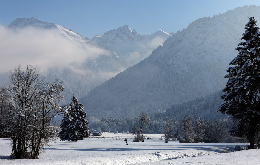 德国奥伯斯多夫茫茫雪原天气晴好