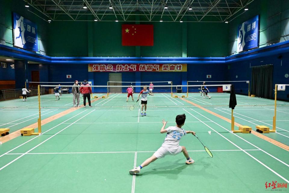 成都2024汤尤杯日渐临近资深青少年羽球教练成都羽毛球氛围越来越好