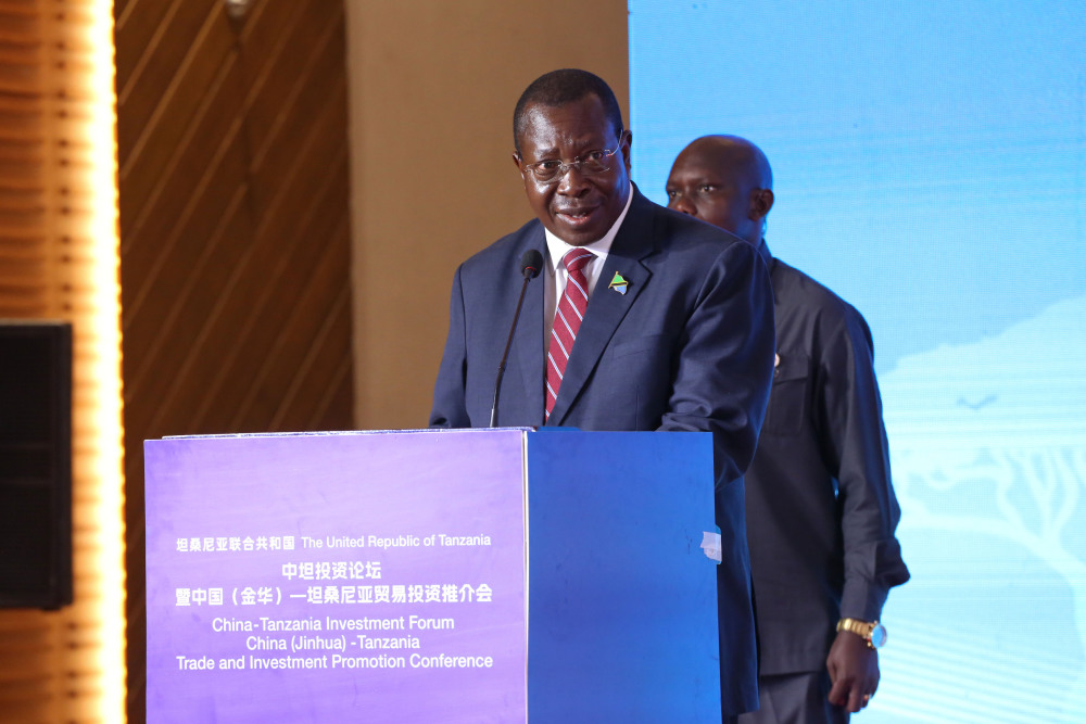 坦桑尼亚副总统将持续推动扩大坦中投资和贸易规模
