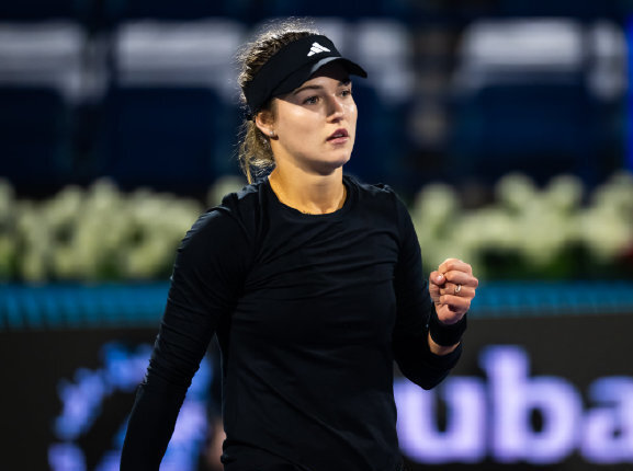 卡恰终结大黑马小兹维无缘决赛卡琳成铺路工张之臻约战卢布