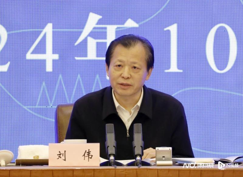 刘伟任交通运输部部长，此前已任党组书记，65岁李小鹏卸任_腾讯新闻