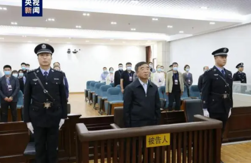 8月29日上午，内蒙古自治区呼伦贝尔市中级人民法院公开宣判黑龙江省哈尔滨市政协原党组书记、主席姜国文受贿一案。央视截图