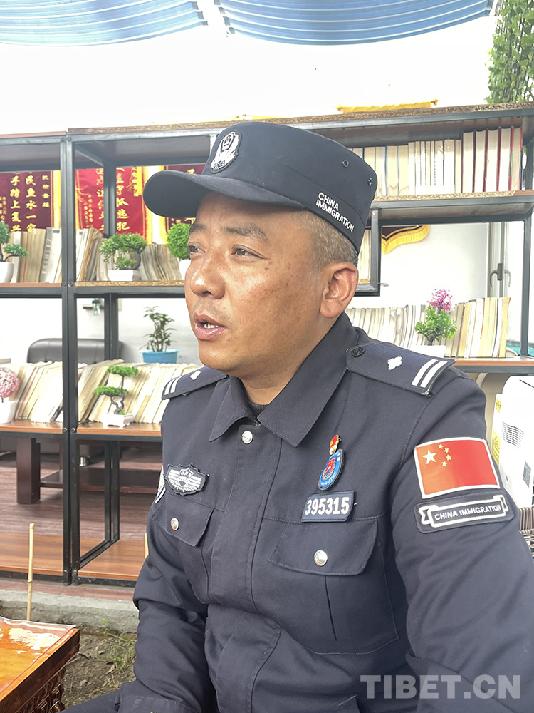 西藏康马县强边故事二嘎拉边检站扎西平措的青春坚守