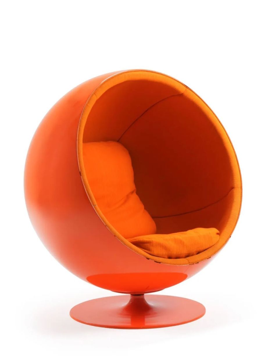 从太空时代到元宇宙,"新未来主义"如何设计我们的生活?