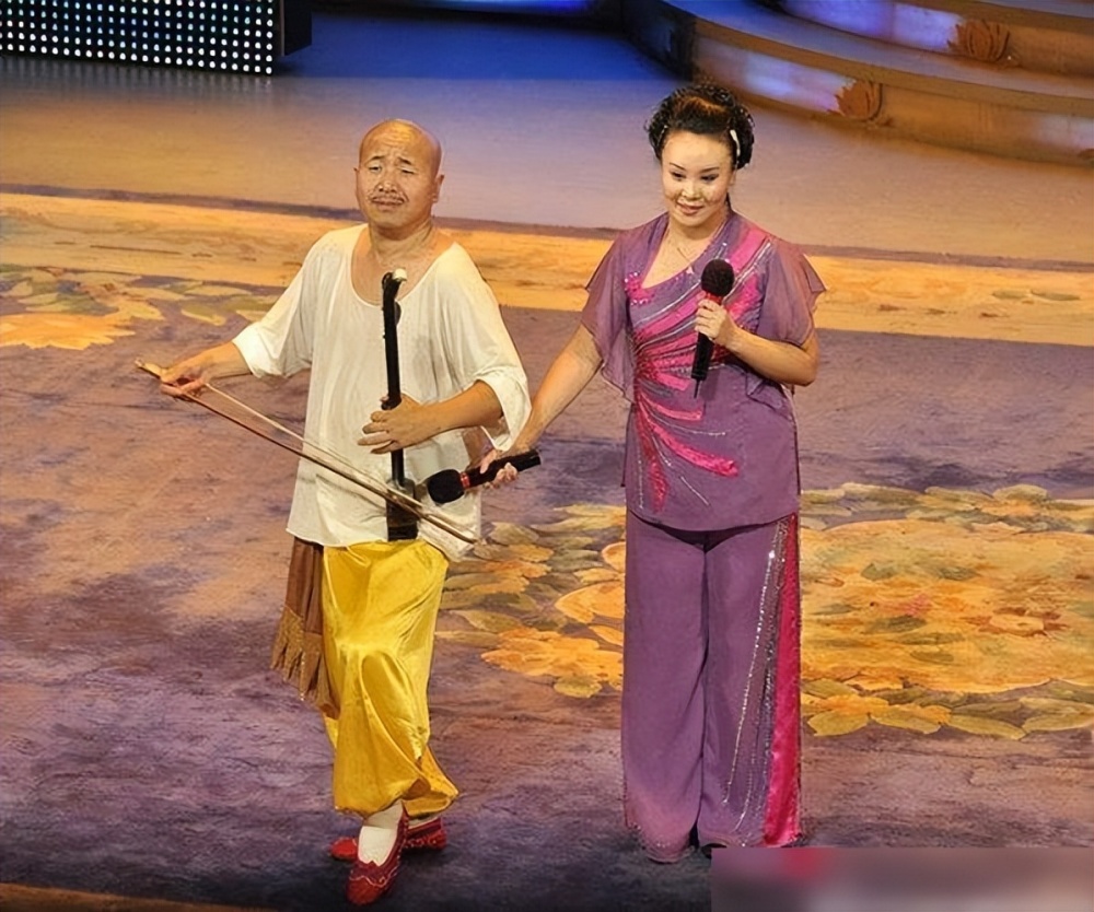 王小利李琳(王小利李琳二人转)