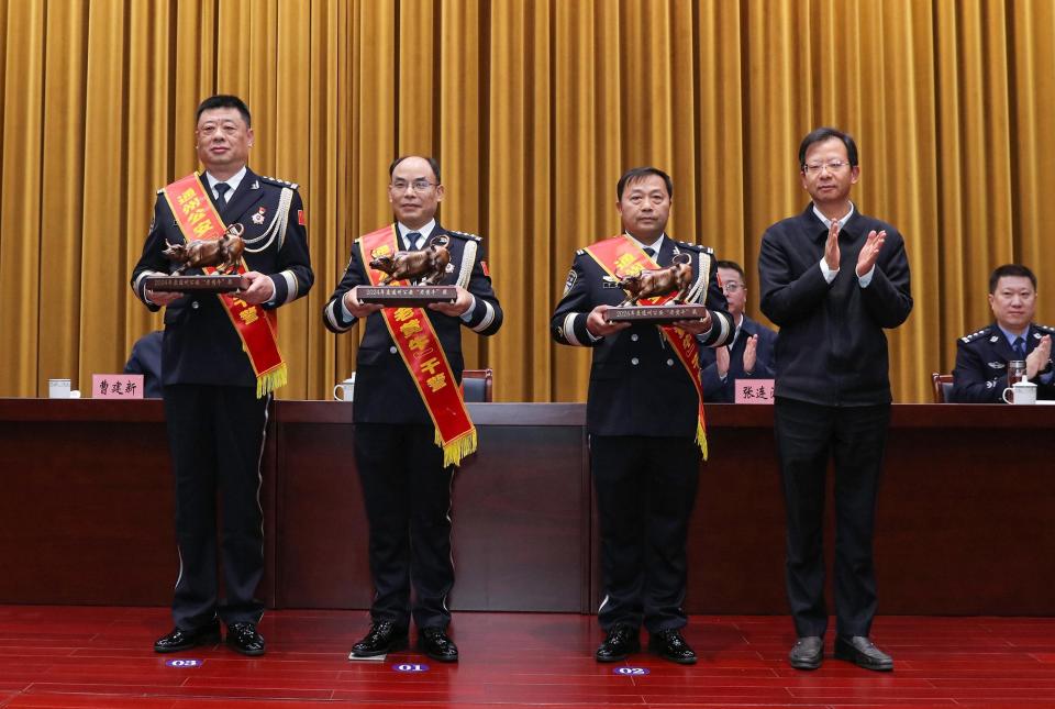 忠诚卫士丨南通民警徐晓建：扎根基层二十二载，做群众“贴心人” 腾讯新闻