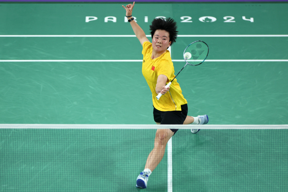 巴黎奥运会 | 羽毛球——女单四分之一决赛:何冰娇胜陈雨菲(3)