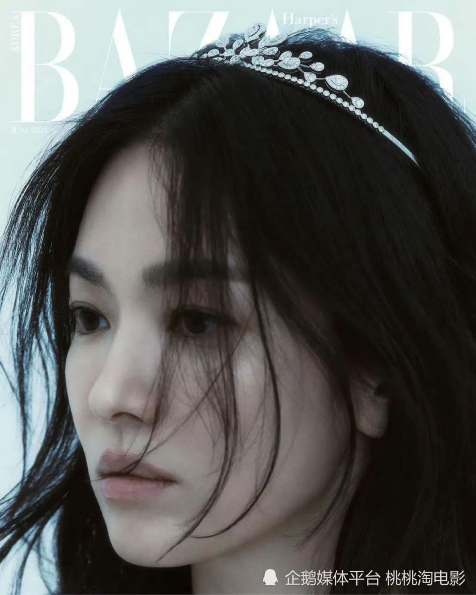 女星宋慧乔《时尚芭莎》封面大片,高级珠宝配冷艳美人慵懒优雅