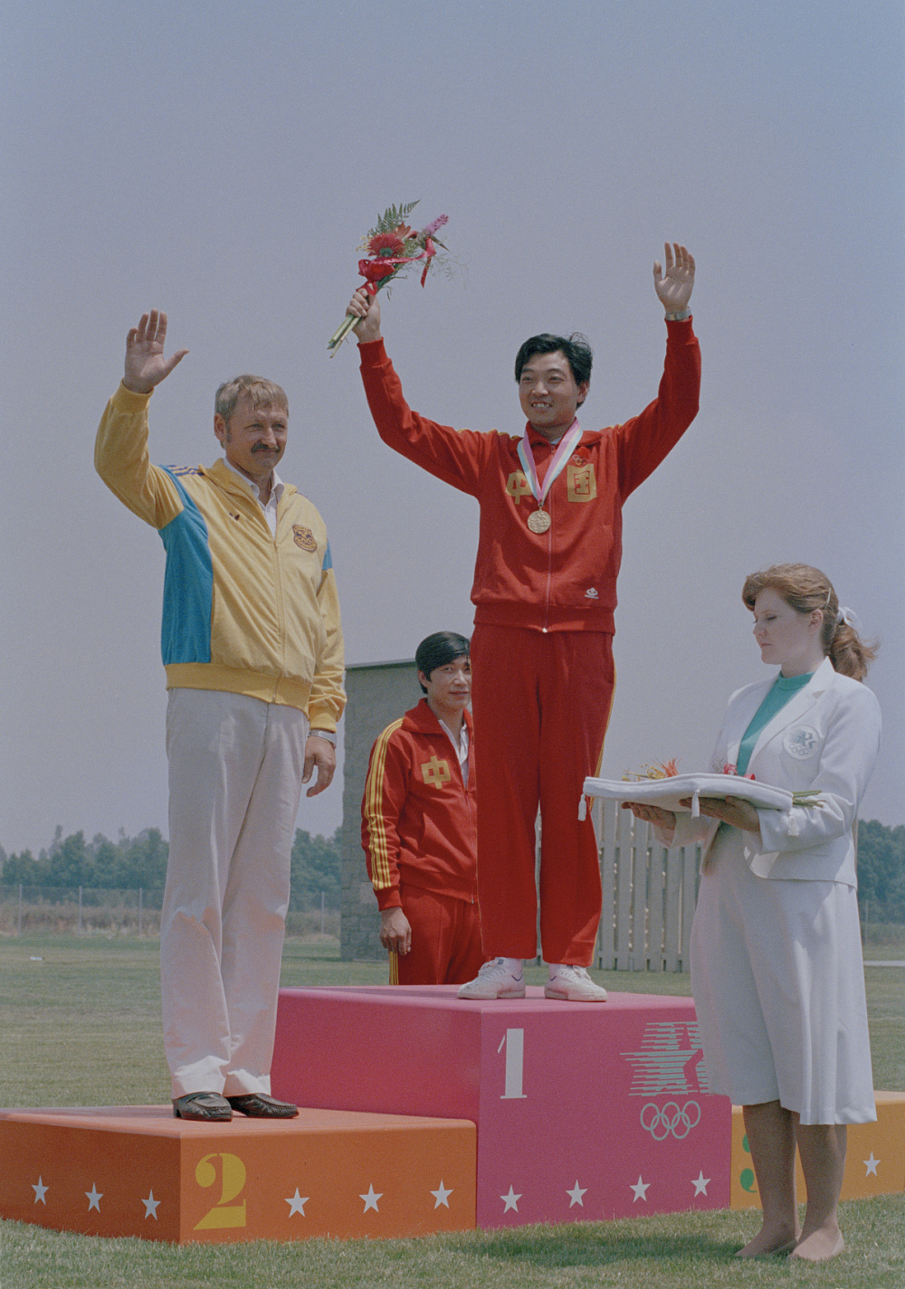 【专访】中国奥运首金得主许海峰为十五运打call!