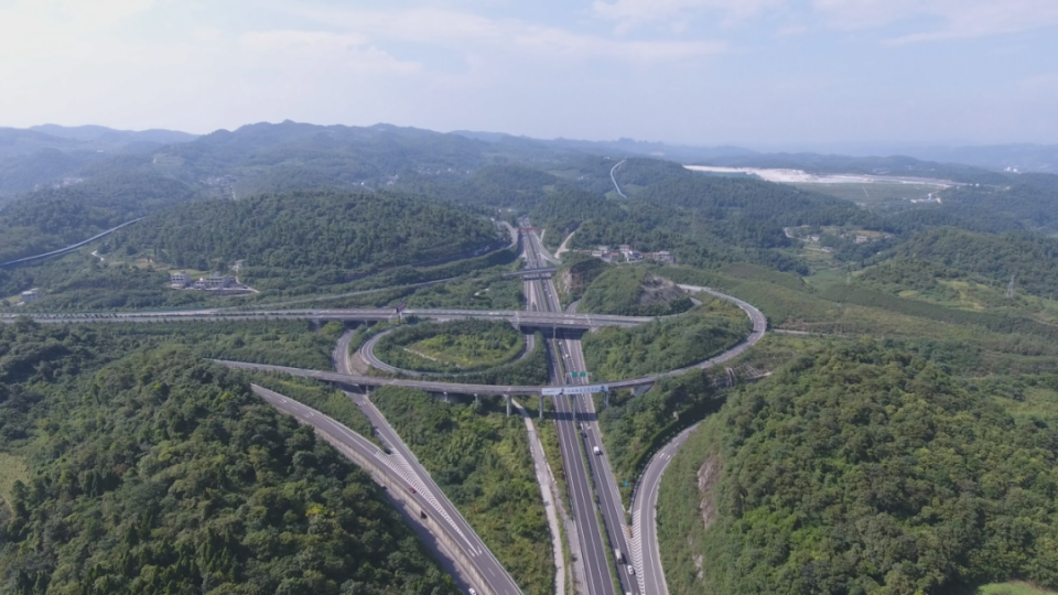 强省会 | 红色息烽 一路风景——息烽推进新时代"多彩贵州·最美高速"