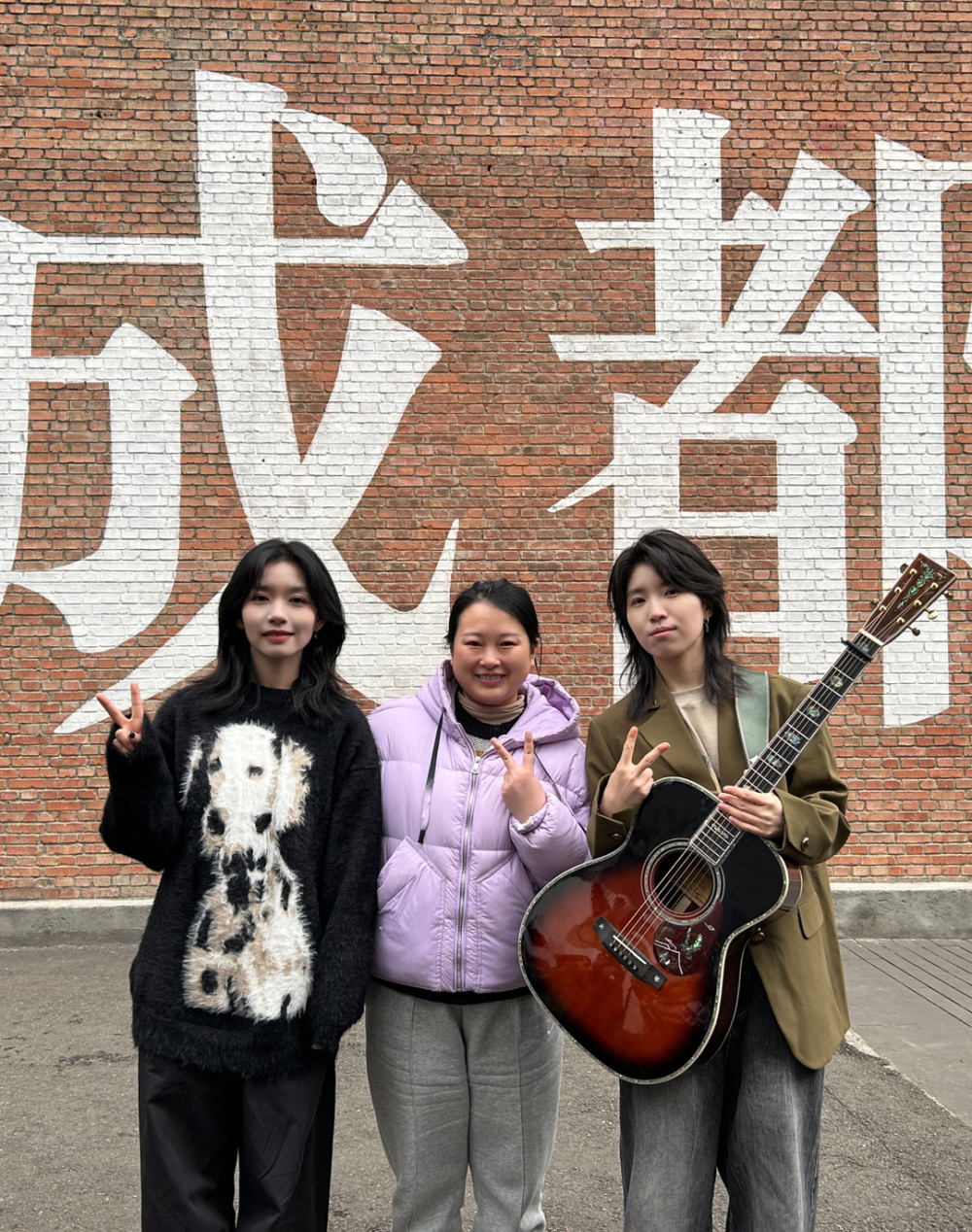 用民谣感受成都 "房东的猫"打卡东郊记忆:要现场感