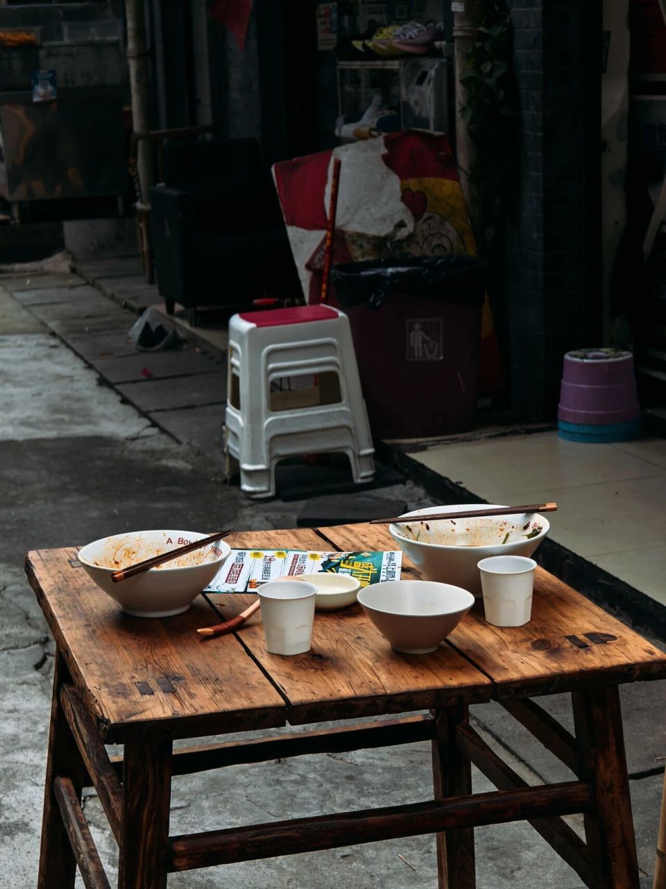 00后勇闯成都餐饮，“一面封神”-腾讯新闻