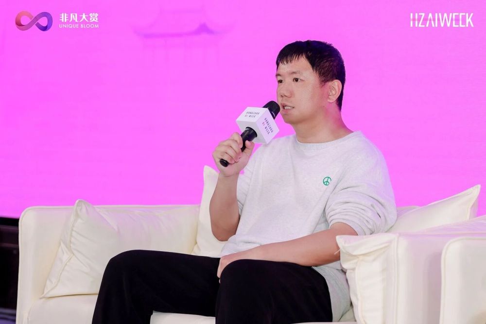 从“要颠覆世界”到“挑战一个行业的小痛点”，这可能才是AI出海的第一步 · 原文图片 3
