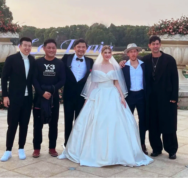 谢晖大婚 林栋甫作证婚人,祁宏朱琪常琳参加 范志毅:他喝两瓶第二天进