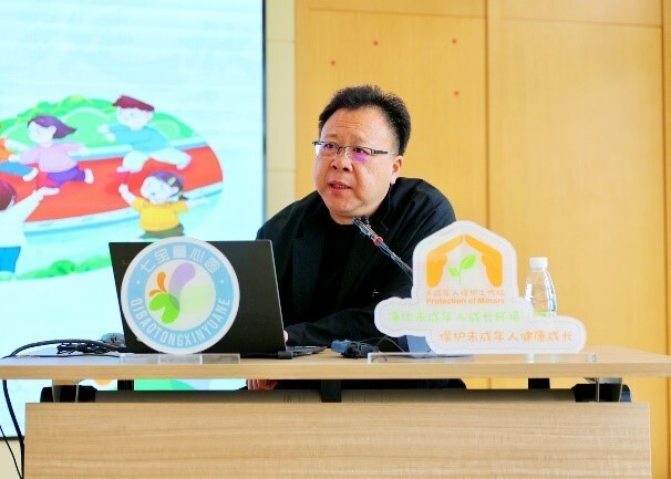 校长程庆,闵行区七宝外国语小学校长何学锋,闵行区七宝幼儿园园长