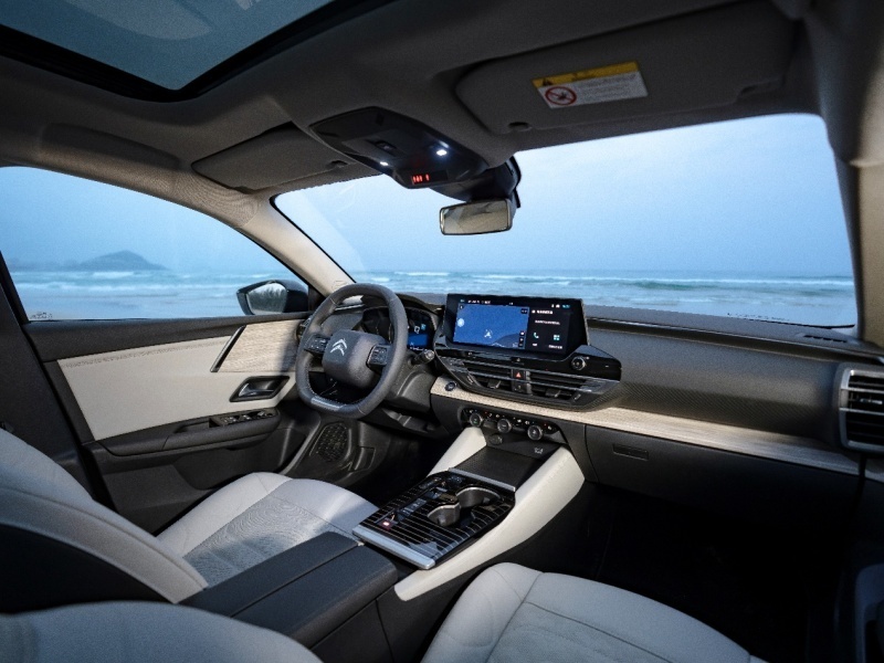 2024款凡尔赛c5 x旅不凡将于4月1日上市 配置升级