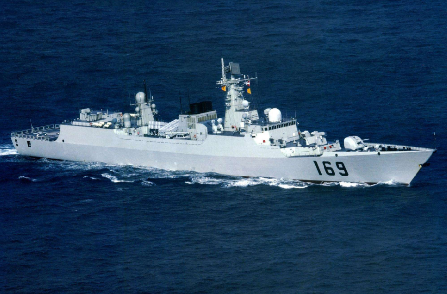 中国导弹驱逐舰为何能超越美国?