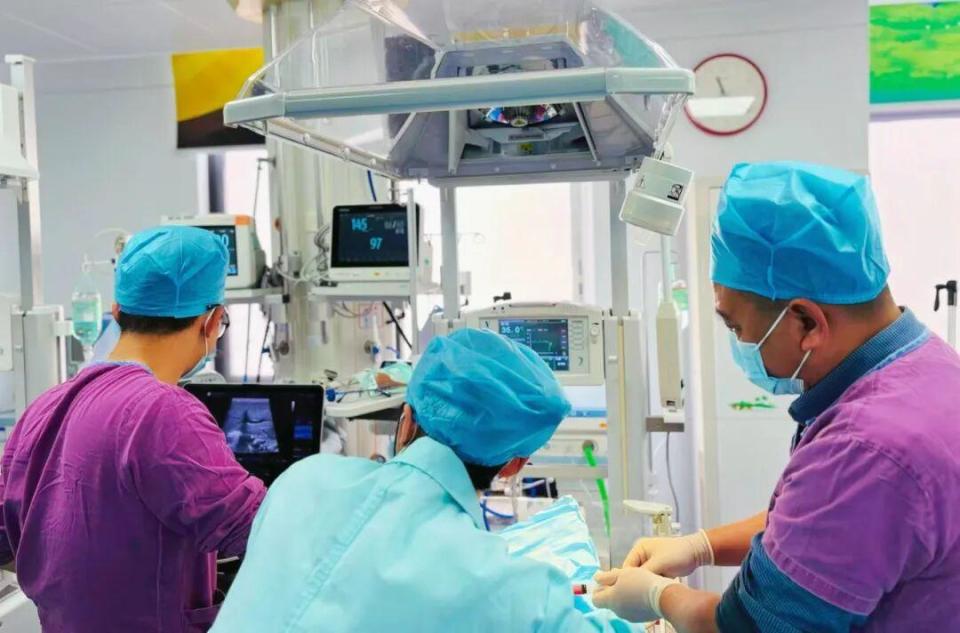 护理床旁查体怎么说“闯关”成功！早产低体重三胞胎宝宝健康出院_https://www.jmylbn.com_新闻资讯_第3张