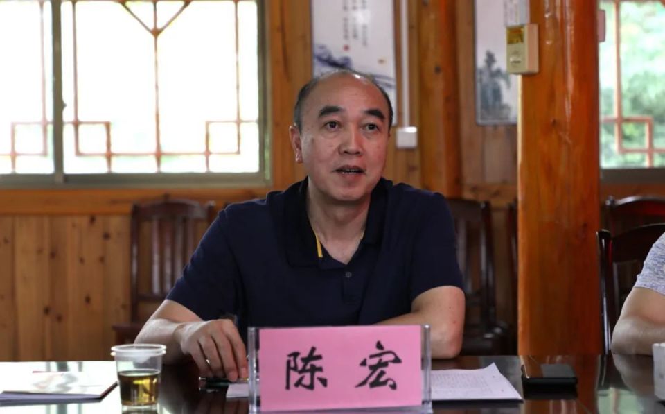 柳州市人大常委会副主任陈宏到融安县调研金桔产业发展情况