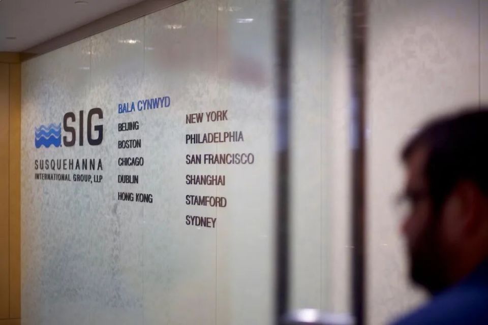 据法庭文件,海纳国际集团已将亚斯的电子邮件已作为本案的一部分提交