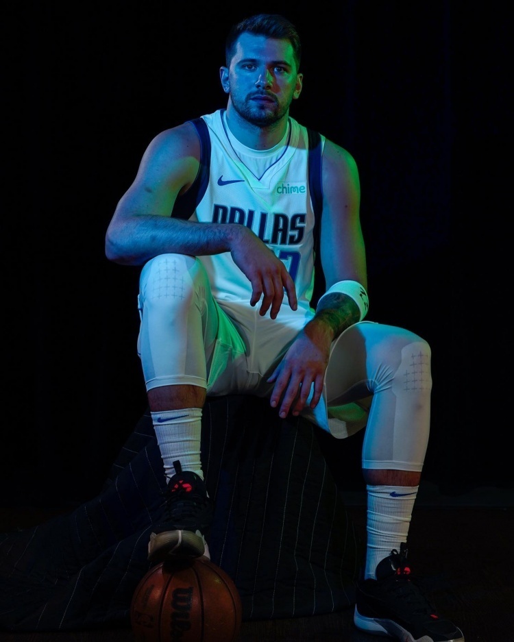 东契奇ins晒定妆照:第六个赛季