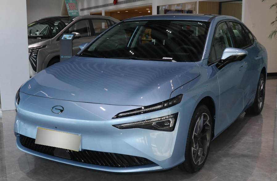 轴距2760mm,标配快充接口,2024款广汽埃安aion s值吗_腾讯新闻