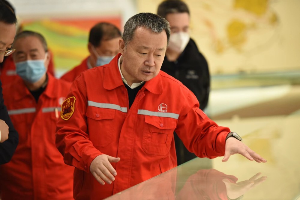 中国石化中原石油勘探局有限公司党委书记,执行董事张庆生,他对氢能