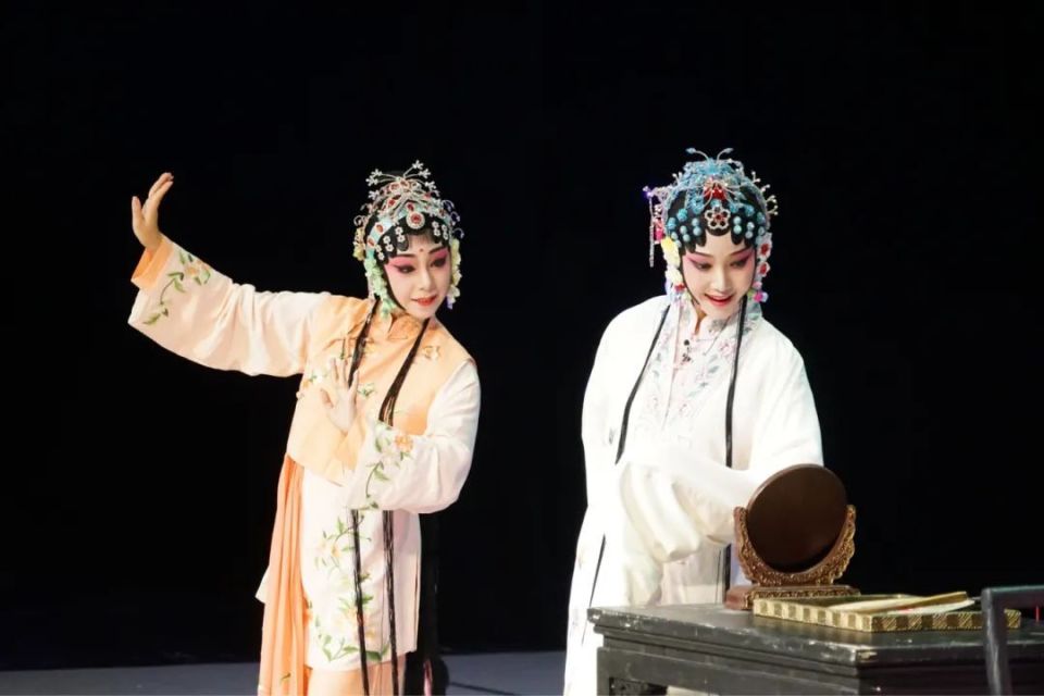 海鸥怎么呼吸大戏看北京10月21-27日文艺资讯丨莫里康内音乐会回溯经典_https://www.jmylbn.com_新闻资讯_第82张