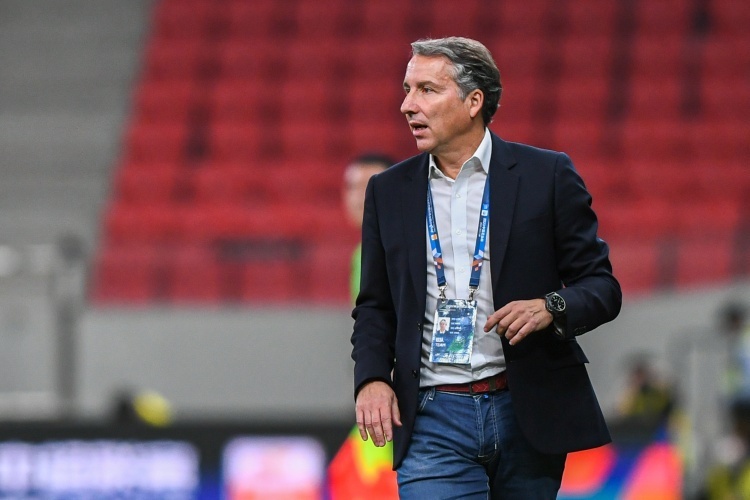 意媒:前海港主帅哈维尔收到中国球队报价,乌迪内斯一度有意他