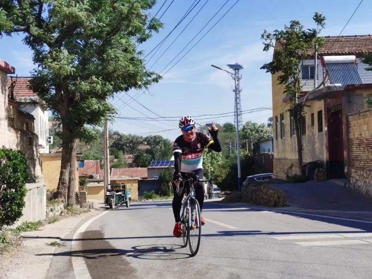 22年,93次,37000毫升!