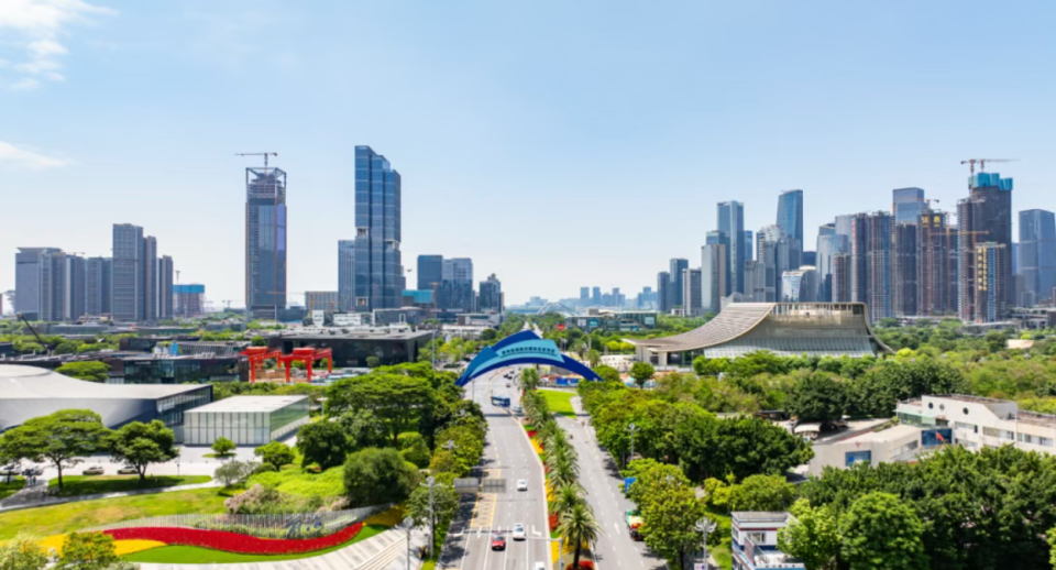 2025年前海蛇口自贸片区进出口达5612亿元，占广东自贸区近七成_腾讯新闻