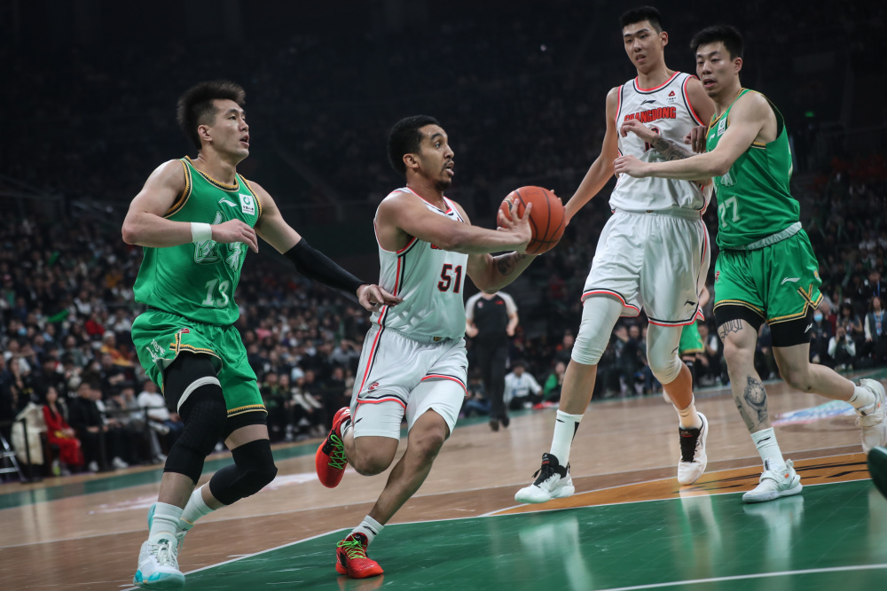 篮球cba常规赛辽宁本钢胜广东华南虎2
