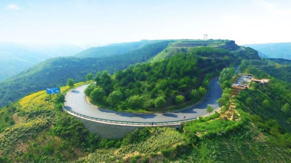 黄龙:交通振兴畅通途  山水画廊富民路