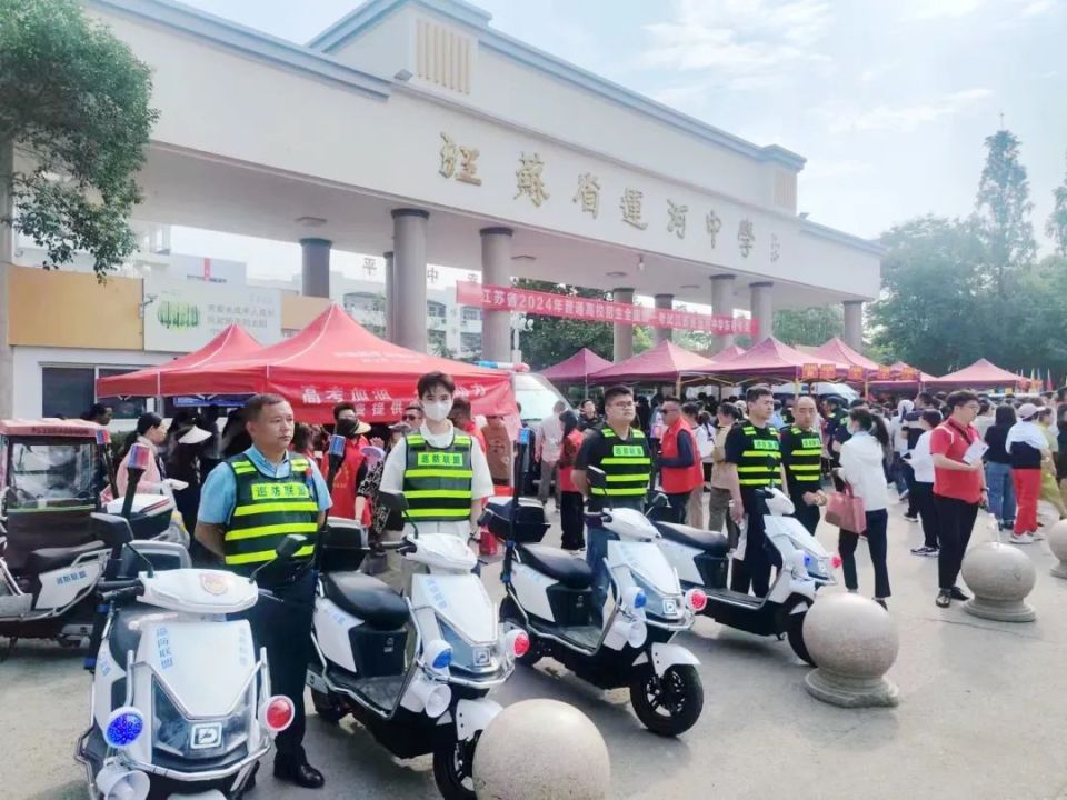 高考首日,邳州这一幕幕太燃了!