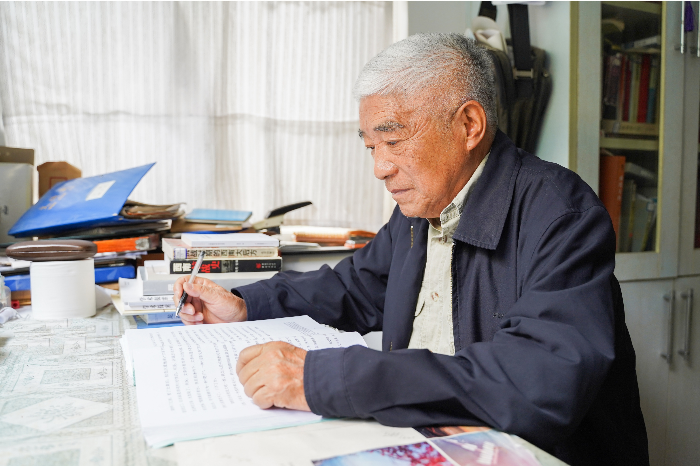 历史学家,云南民族大学教授,云南省文史研究馆馆员.