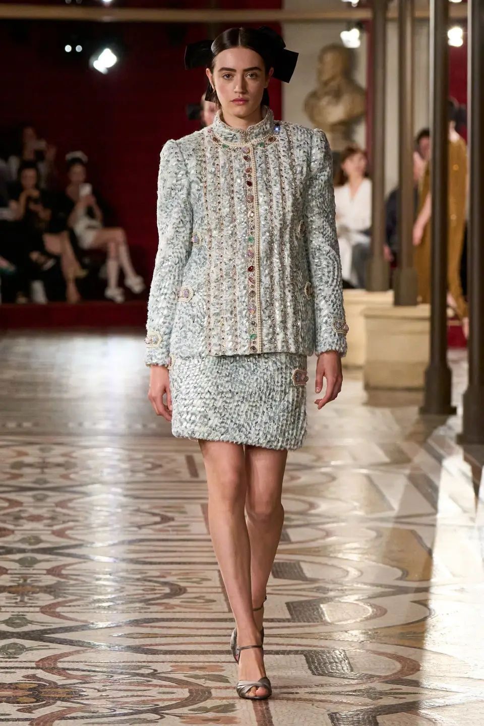 没了创意总监的 香奈儿新品 竟然还能看到 老佛爷的影子~chanel 2024