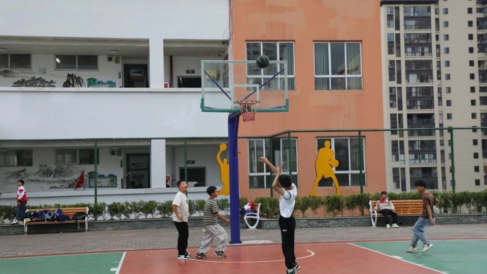 乘风破浪下一步七星关区将进一步激发中小学办学活力围绕教育规划布局