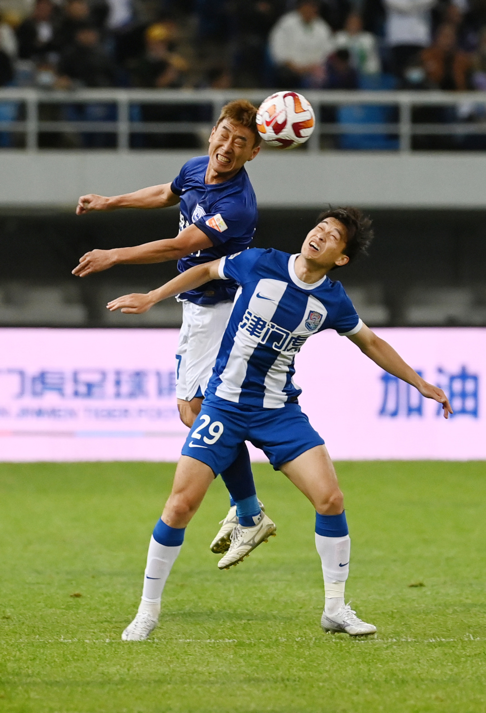 (体育)足球——中超:天津津门虎平沧州雄狮_腾讯新闻