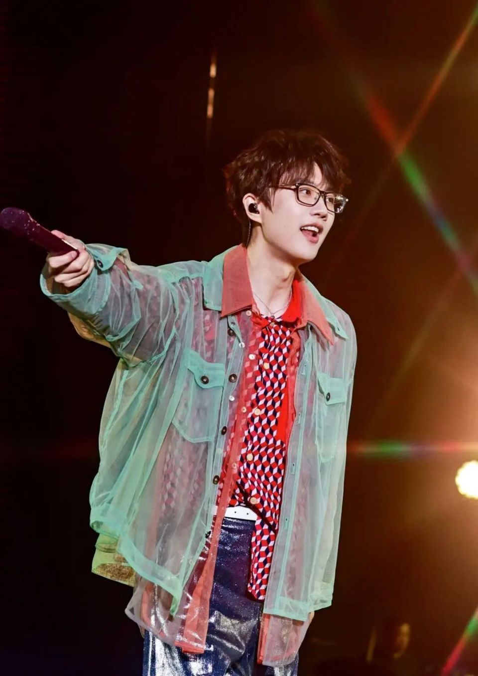 官宣！许嵩12月狮山开唱！_腾讯新闻