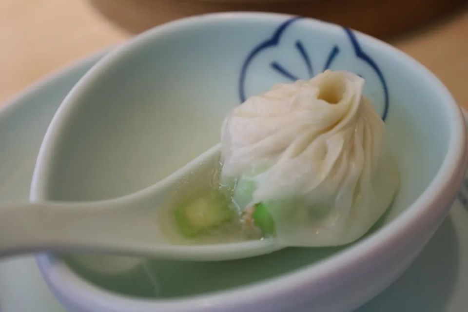 临空园区这家人气餐厅推出的新口味小笼包,简直太"夏日"!