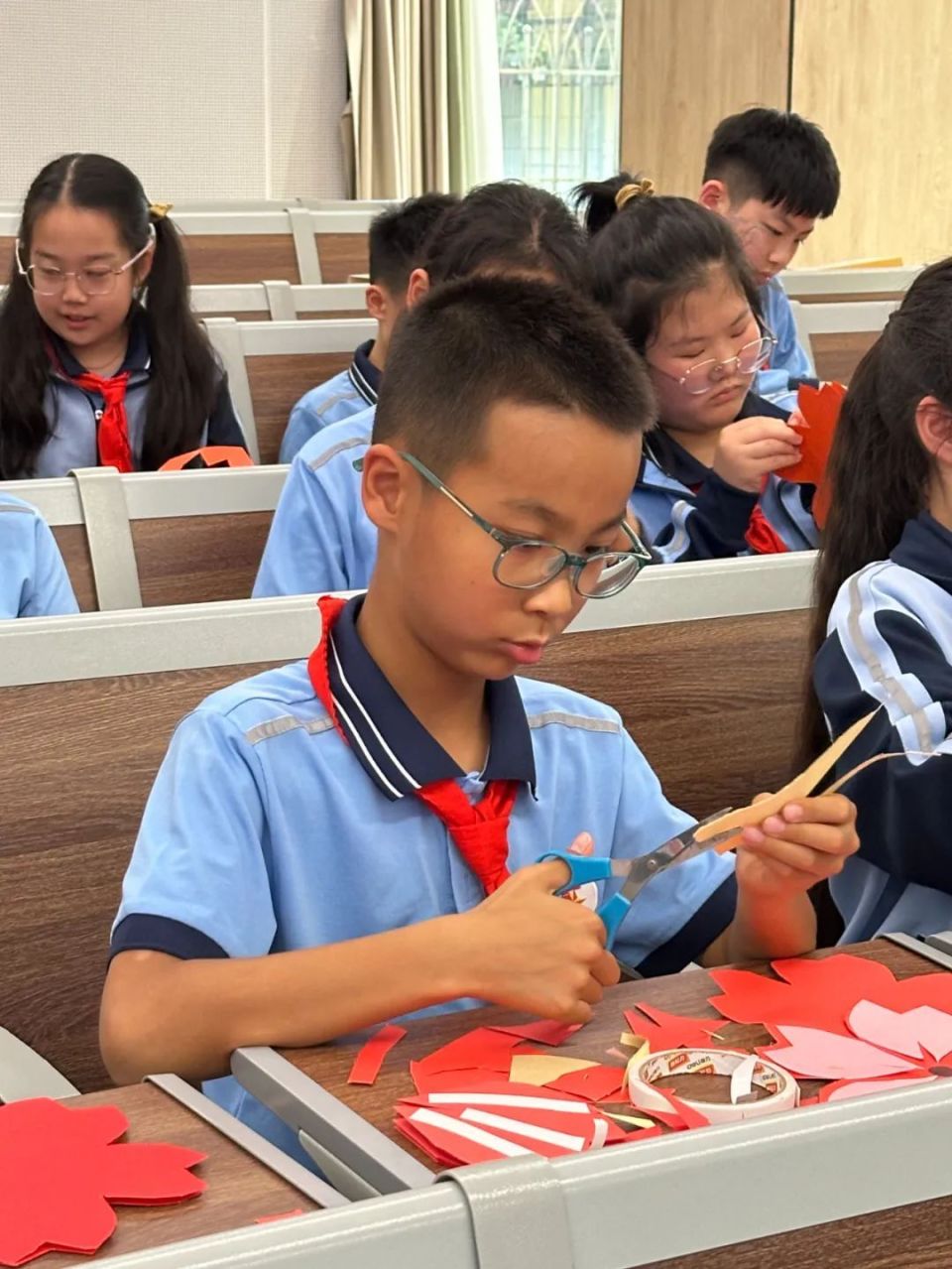 厦门市作协"名家进校园"系列活动走进厦门市园南小学_腾讯新闻