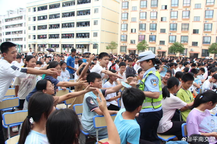 贵港市港宁小学图片