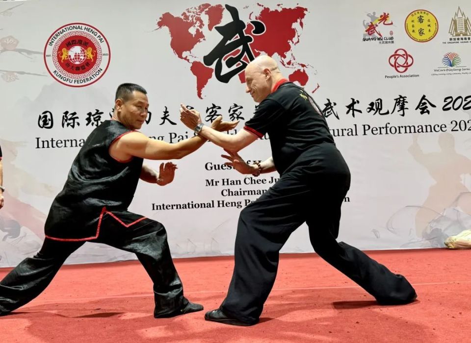 万宁武术协会应邀参加新加坡国际“琼派武术功夫与客家传统武术观摩”交流会_腾讯新闻