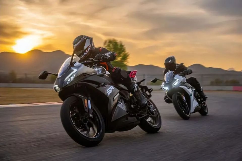 未开工先降价——春风250sr单摇臂版直降2600,450nk降